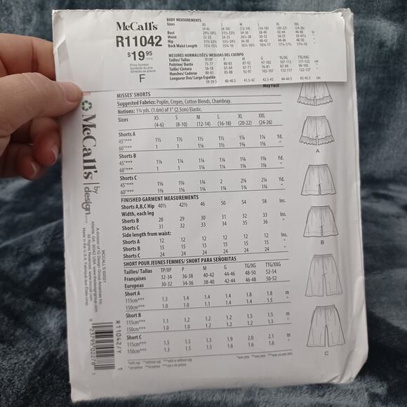 McCalls R11042 Shorts and Capris - Picture 3 of 5